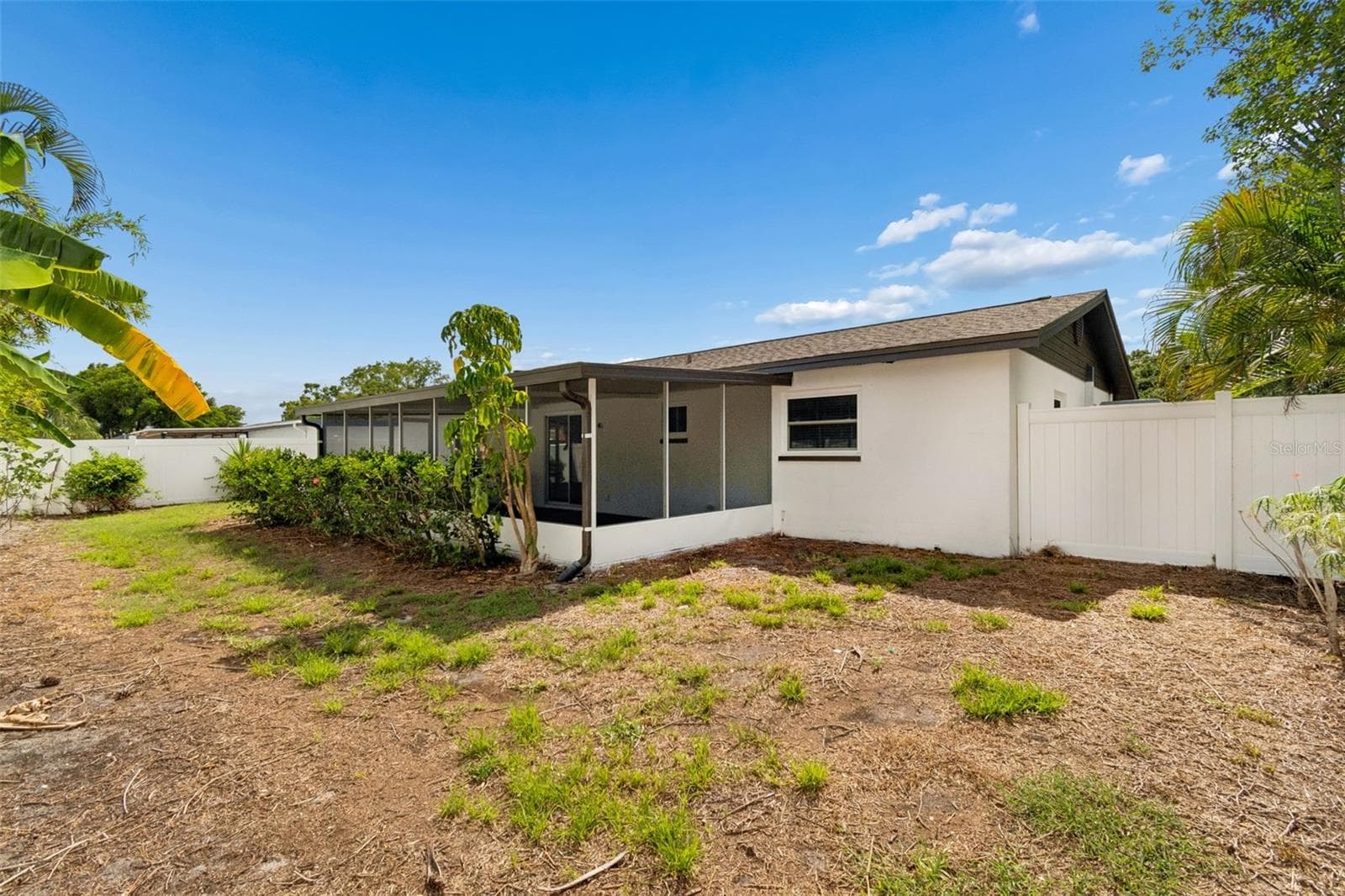 Single Family Residence at 6003 TAMPA SHORES BLVD, TAMPA, photo 16 of 67