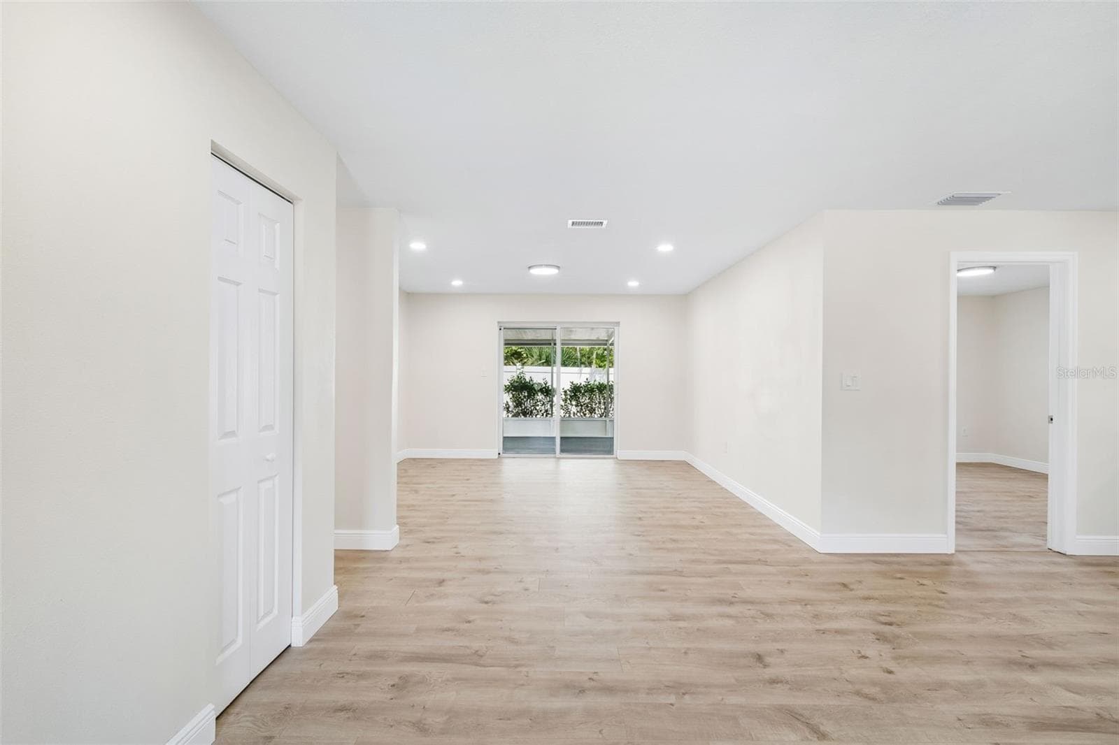 Single Family Residence at 6003 TAMPA SHORES BLVD, TAMPA, photo 46 of 67