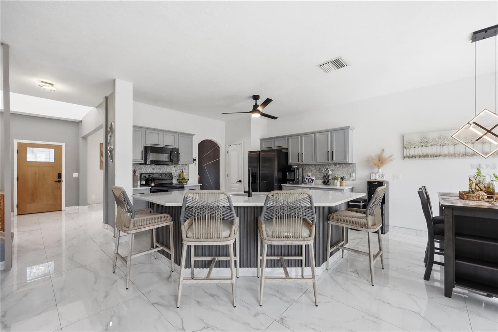 Kitchen Island - 3097 BUCKEYE POINTE DR, WINTER HAVEN