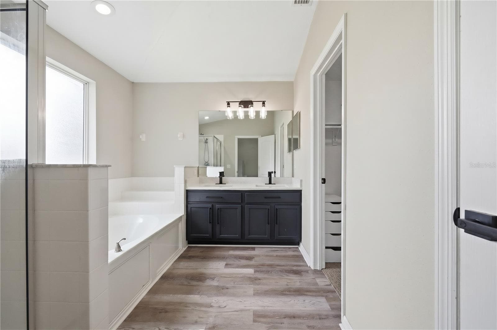 Primary Bathroom - 3097 BUCKEYE POINTE DR, WINTER HAVEN