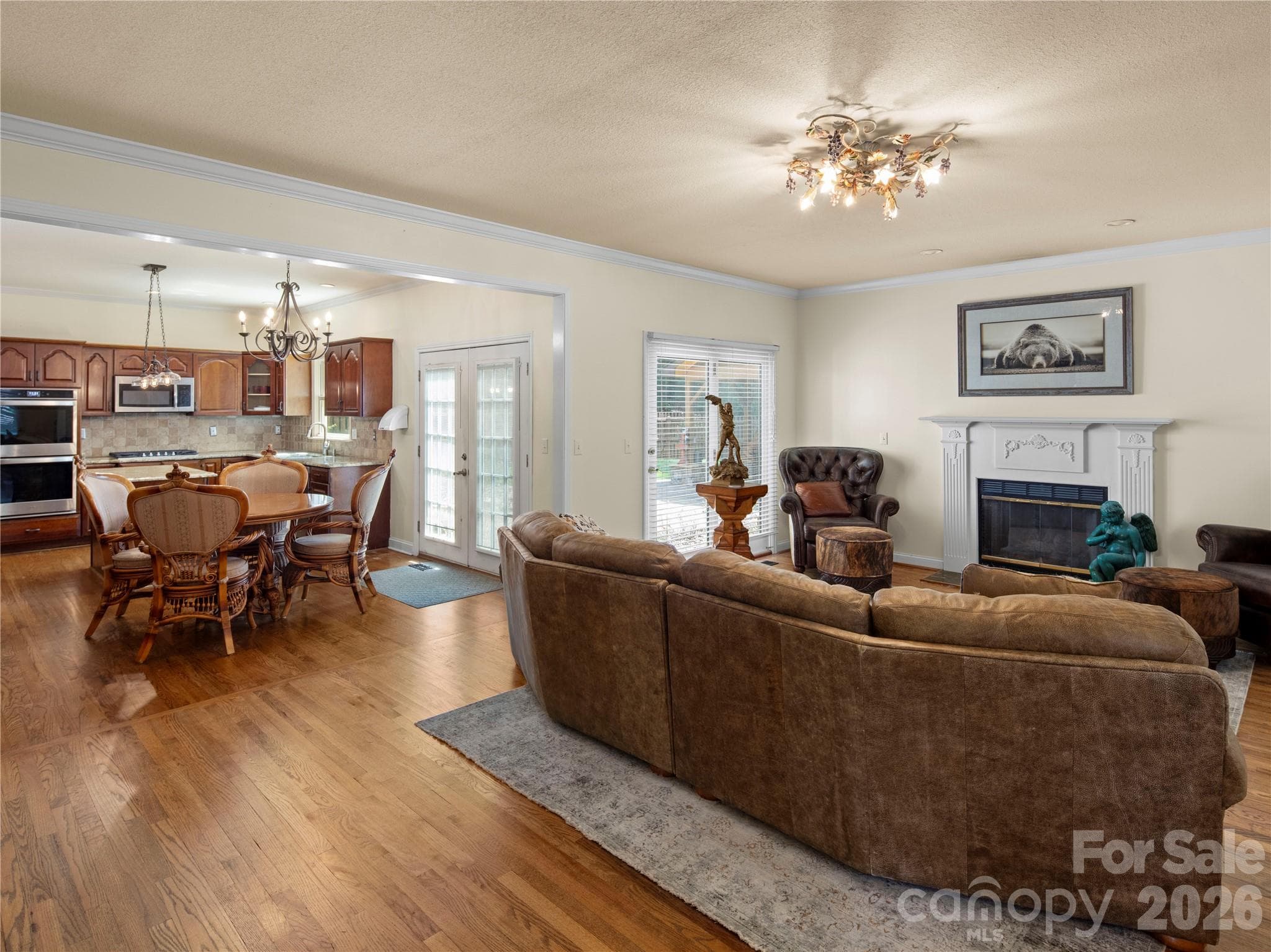 Easy access to back patio - 105 Braeside Circle, Asheville