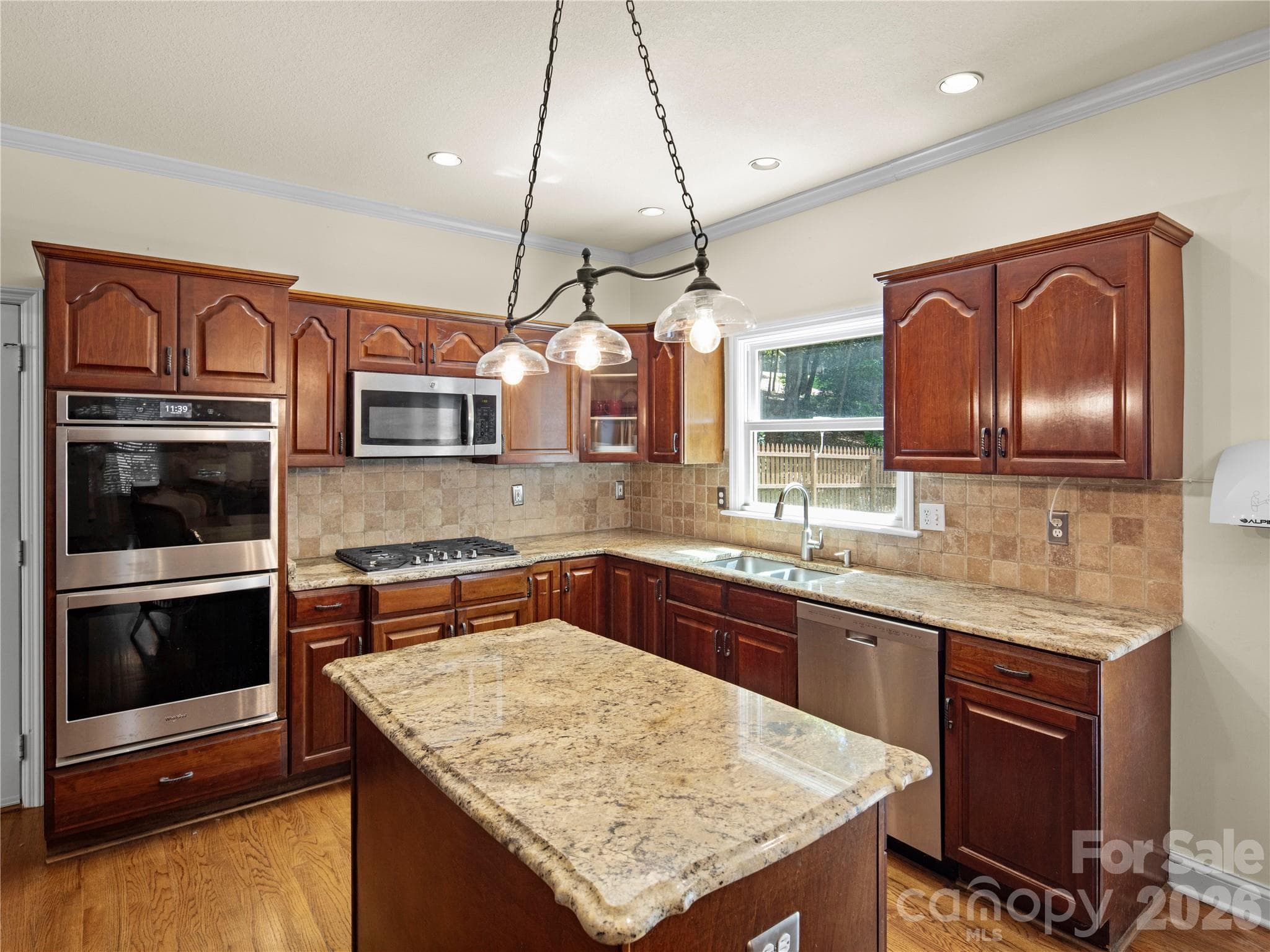 Notice the granite and backsplash - 105 Braeside Circle, Asheville