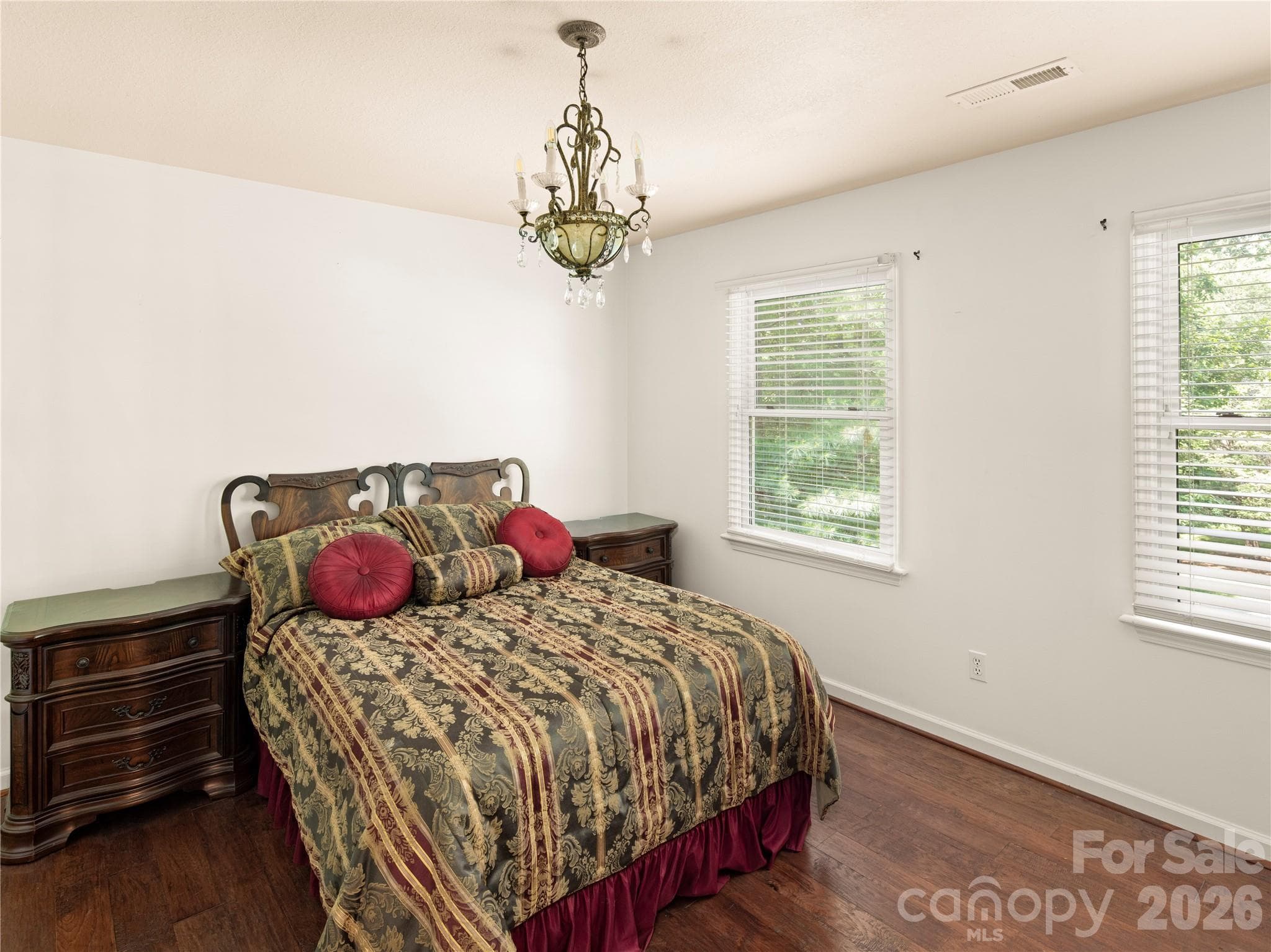 Single Family Residence at 105 Braeside Circle, Asheville, photo 21 of 39