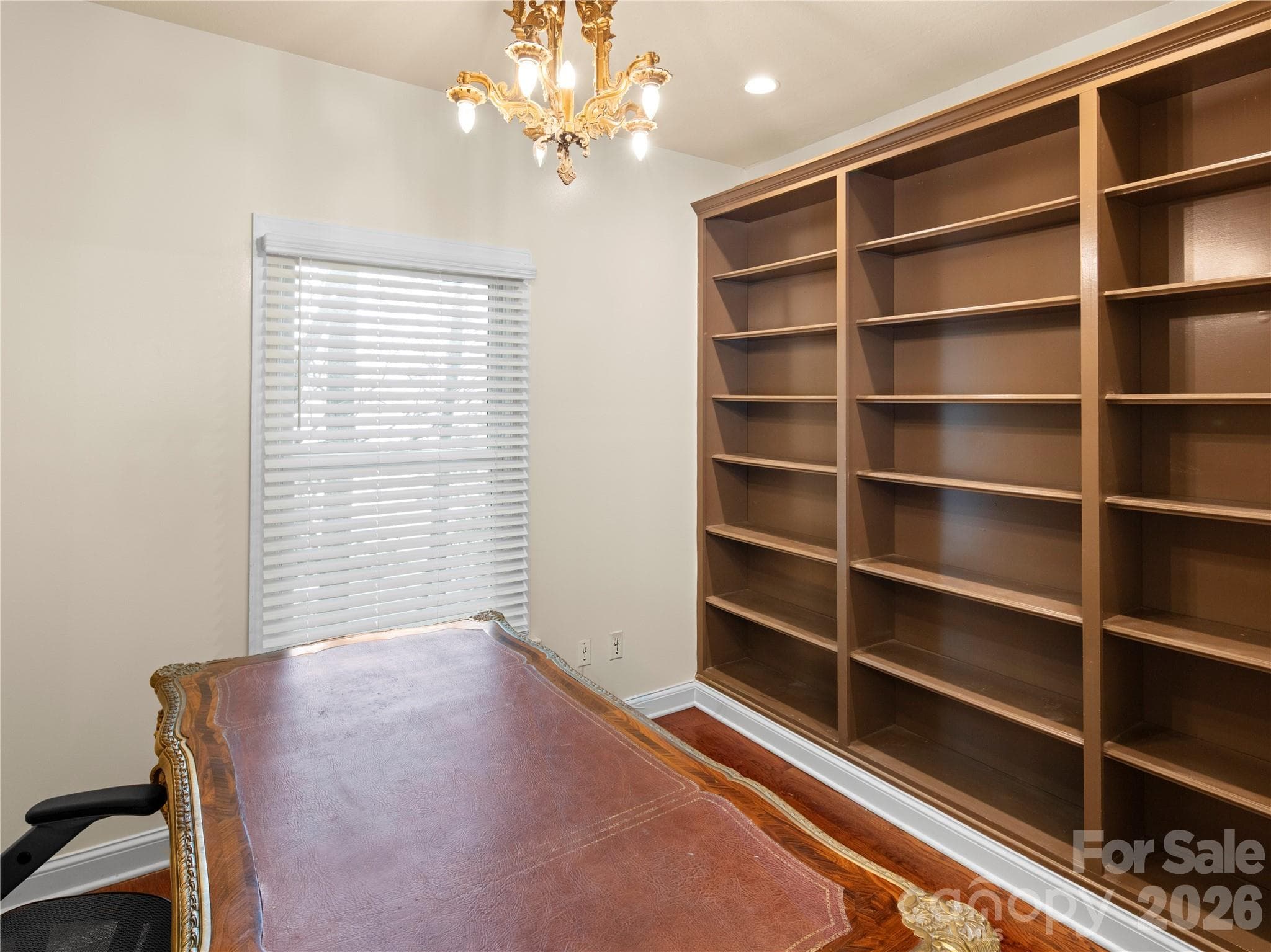 Office or den - 105 Braeside Circle, Asheville