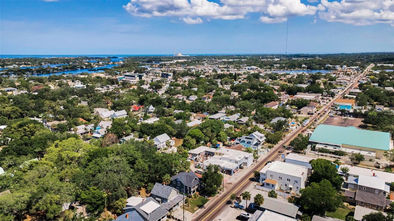 Single Family Residence at 133 N PINELLAS AVE, TARPON SPRINGS, photo 59 of 85