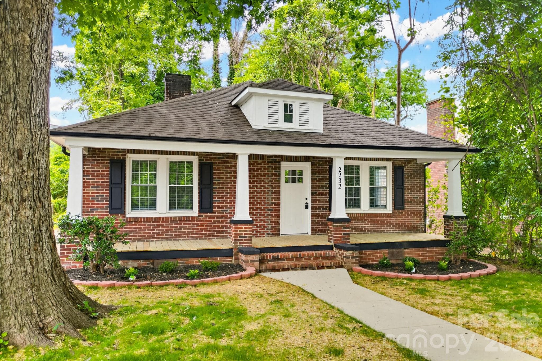 Single Family Residence at Charlotte, photo 2 of 49