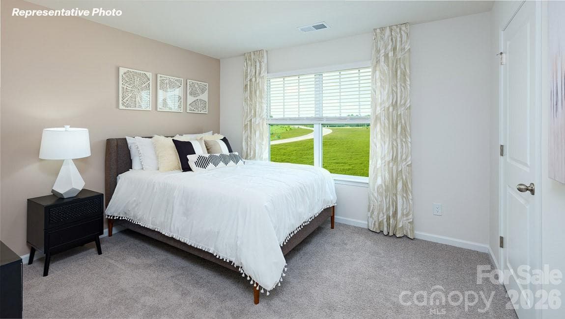 Single Family Residence at 5604 Pamplona Way, Charlotte, photo 27 of 37