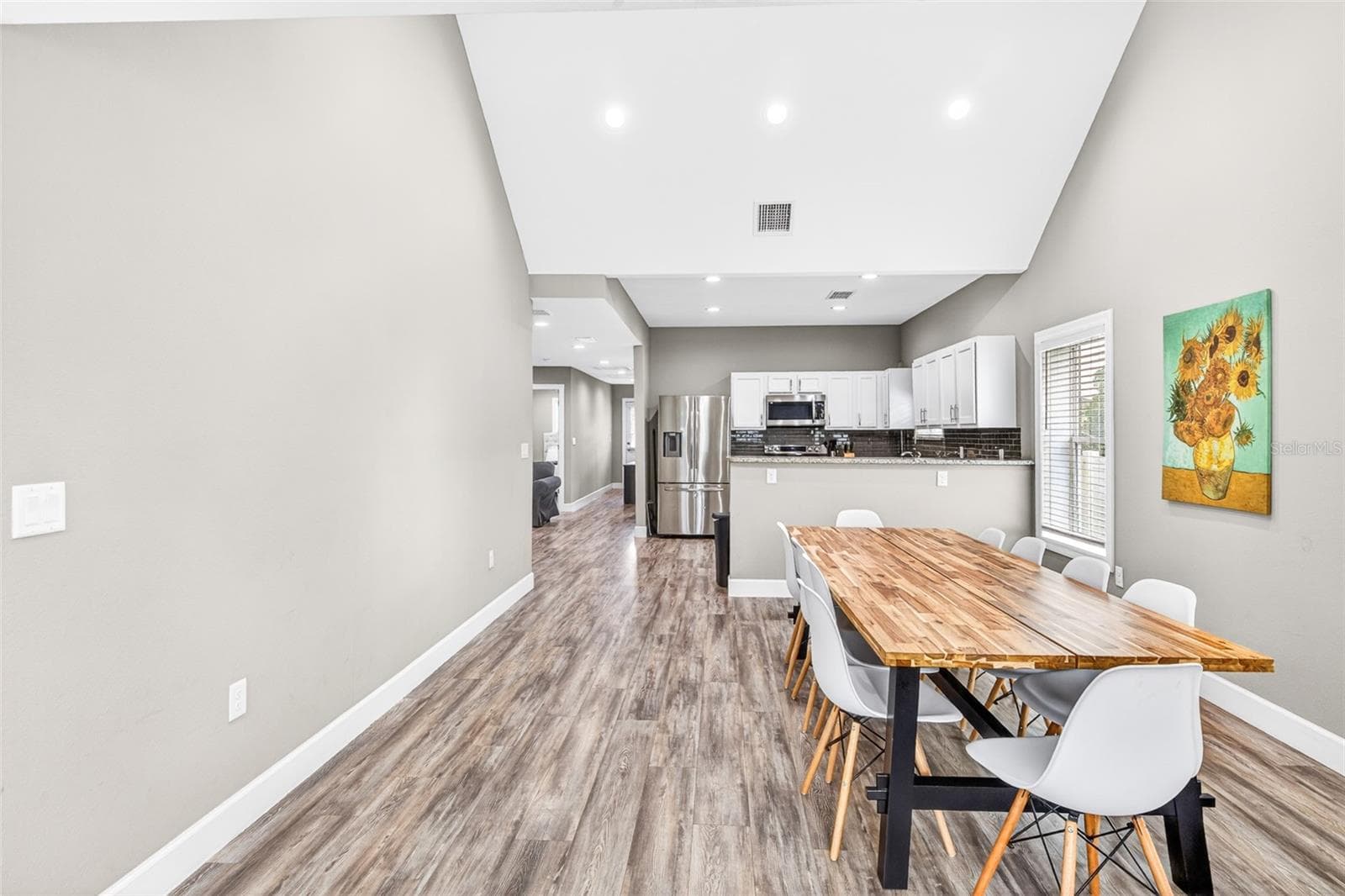 Single Family Residence at 420 E CYPRESS ST, WINTER GARDEN, photo 4 of 39