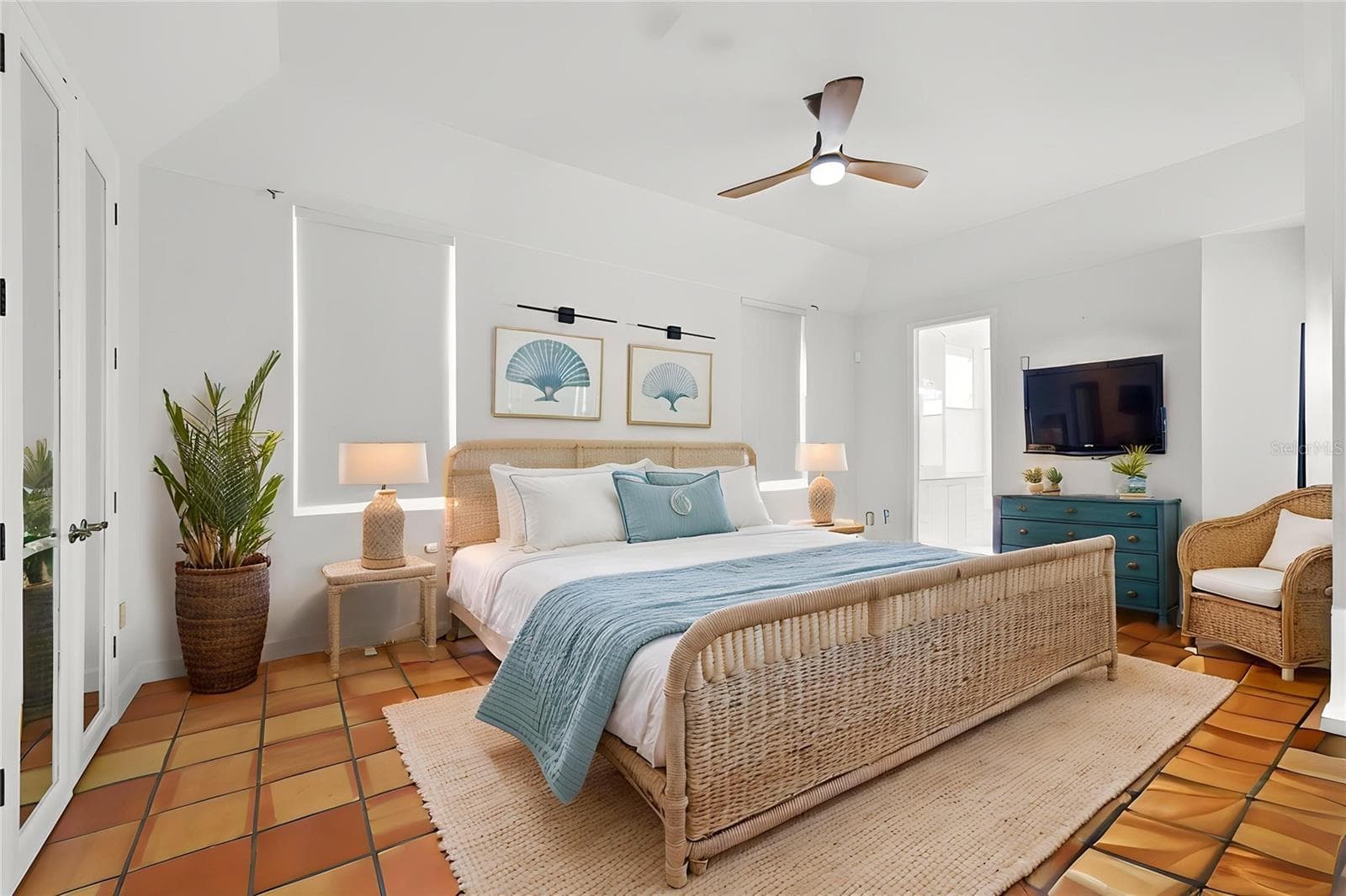 Virtual staged master bedroom - 4658 ARLINGTON DR, PLACIDA