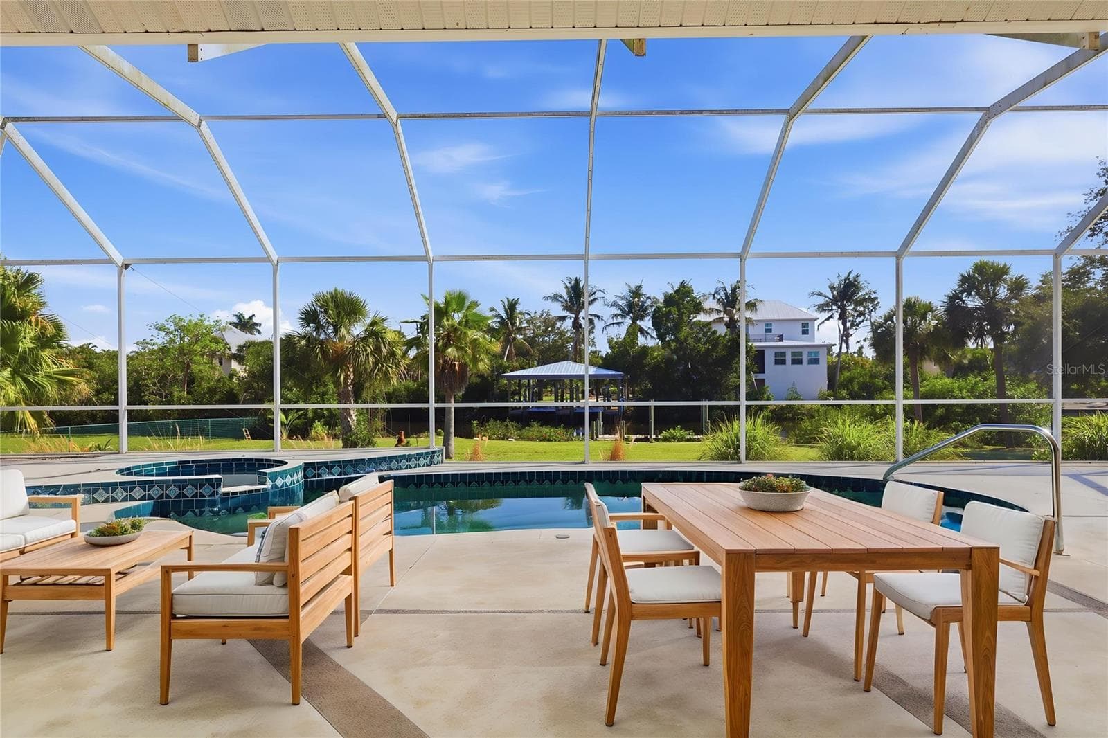 virtual staged - 4658 ARLINGTON DR, PLACIDA