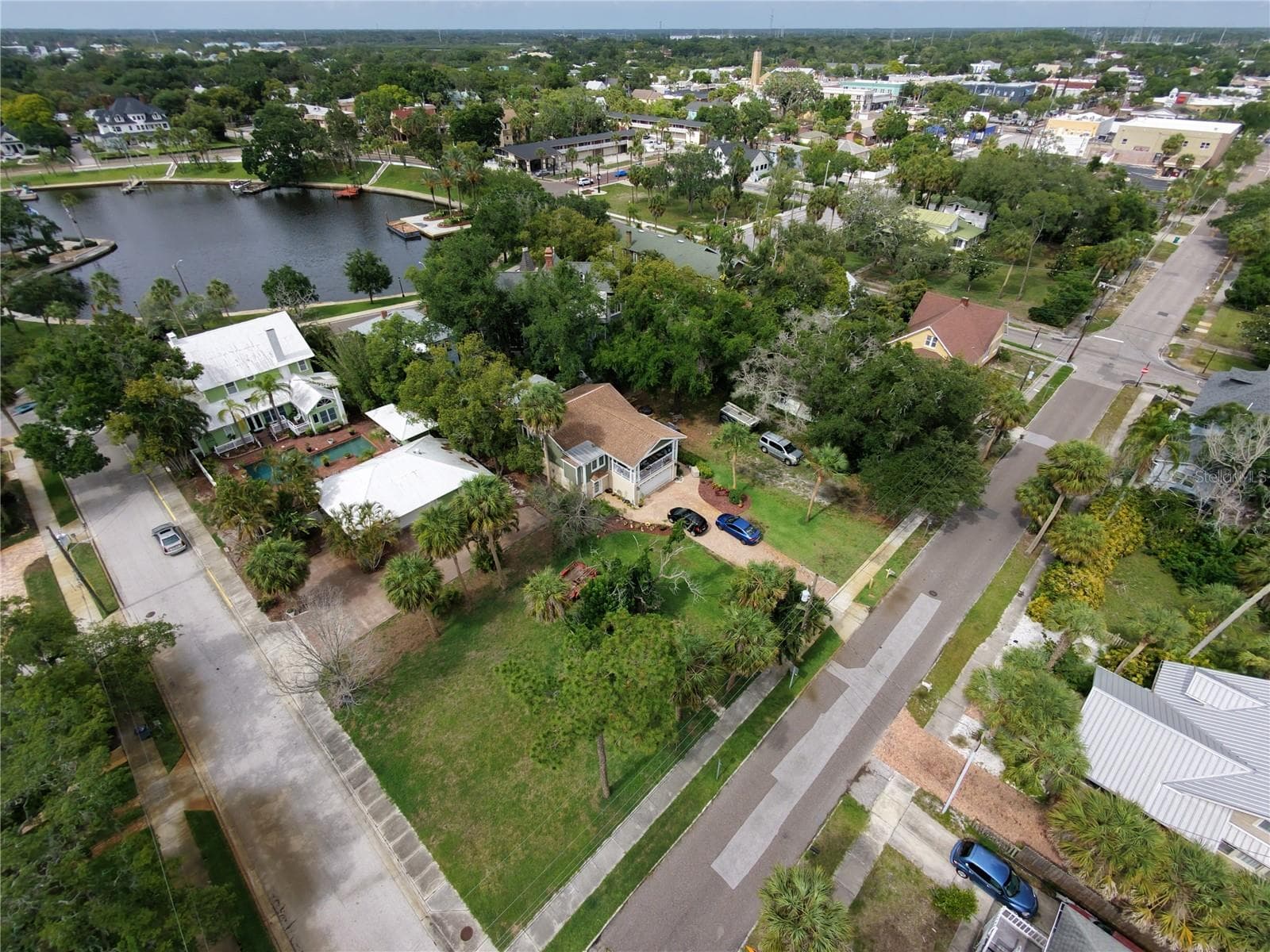 Downtown - LEMON ST, TARPON SPRINGS