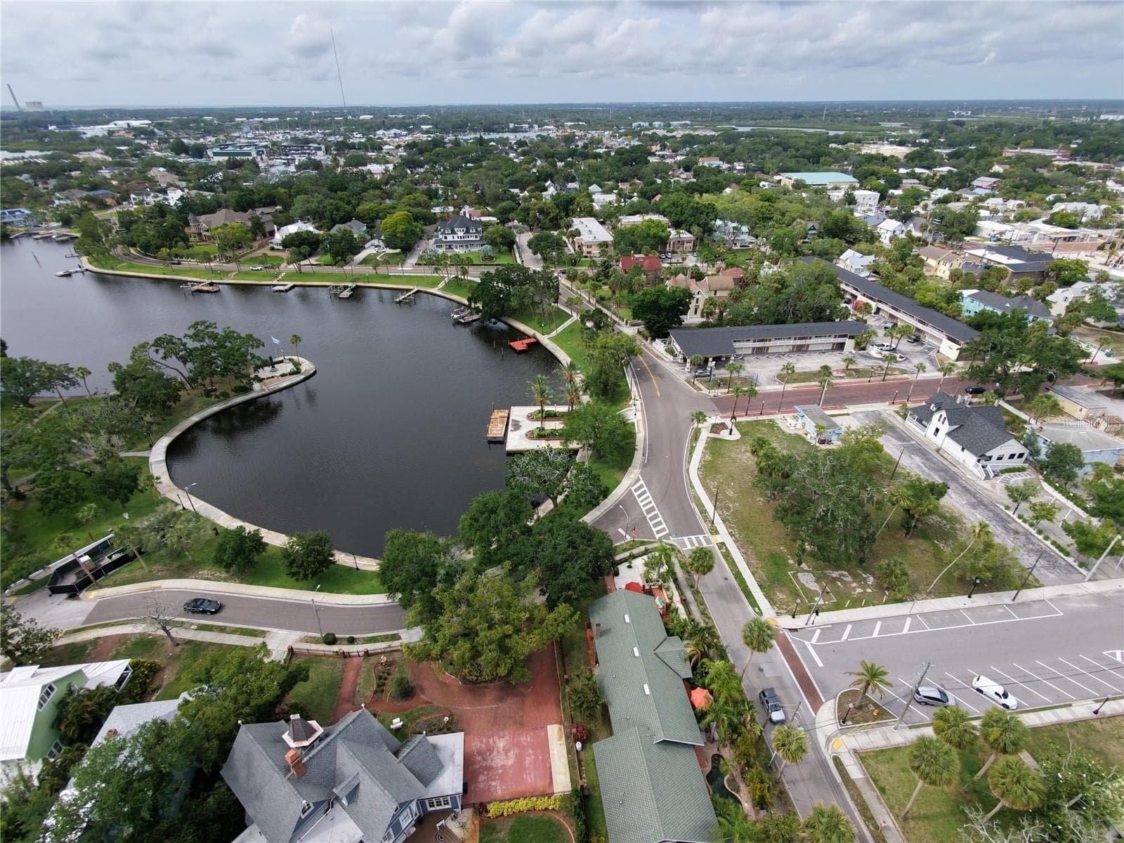 Spring Bayou - LEMON ST, TARPON SPRINGS