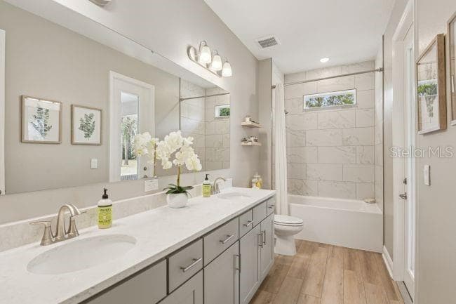 Model home - actual features may vary. - 17041 ROYAL PALM DR, GROVELAND