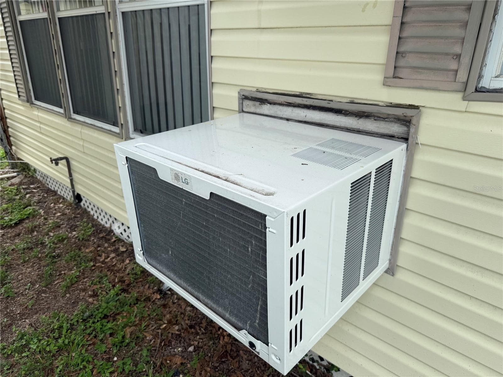 Mobile Home at 12674 SEMINOLE BLVD #S18, LARGO, photo 24 of 38