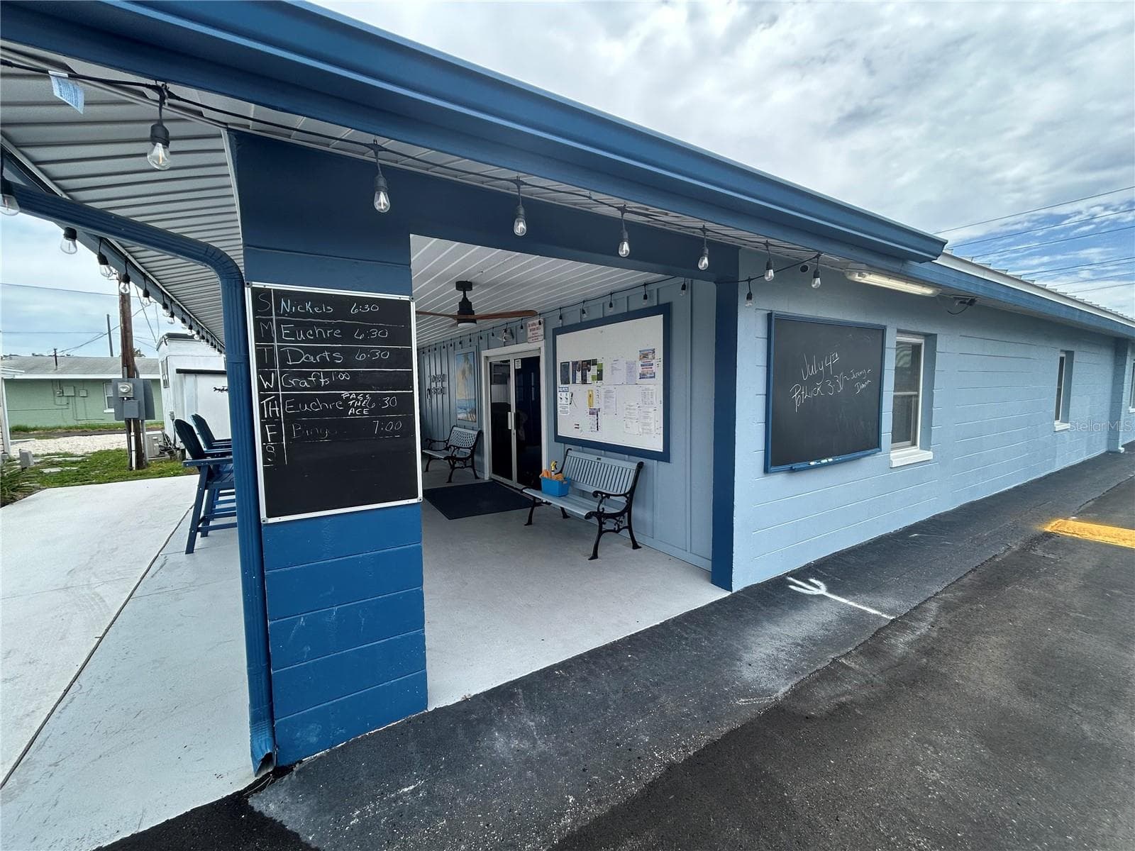 Community Bistro - 12674 SEMINOLE BLVD #S18, LARGO