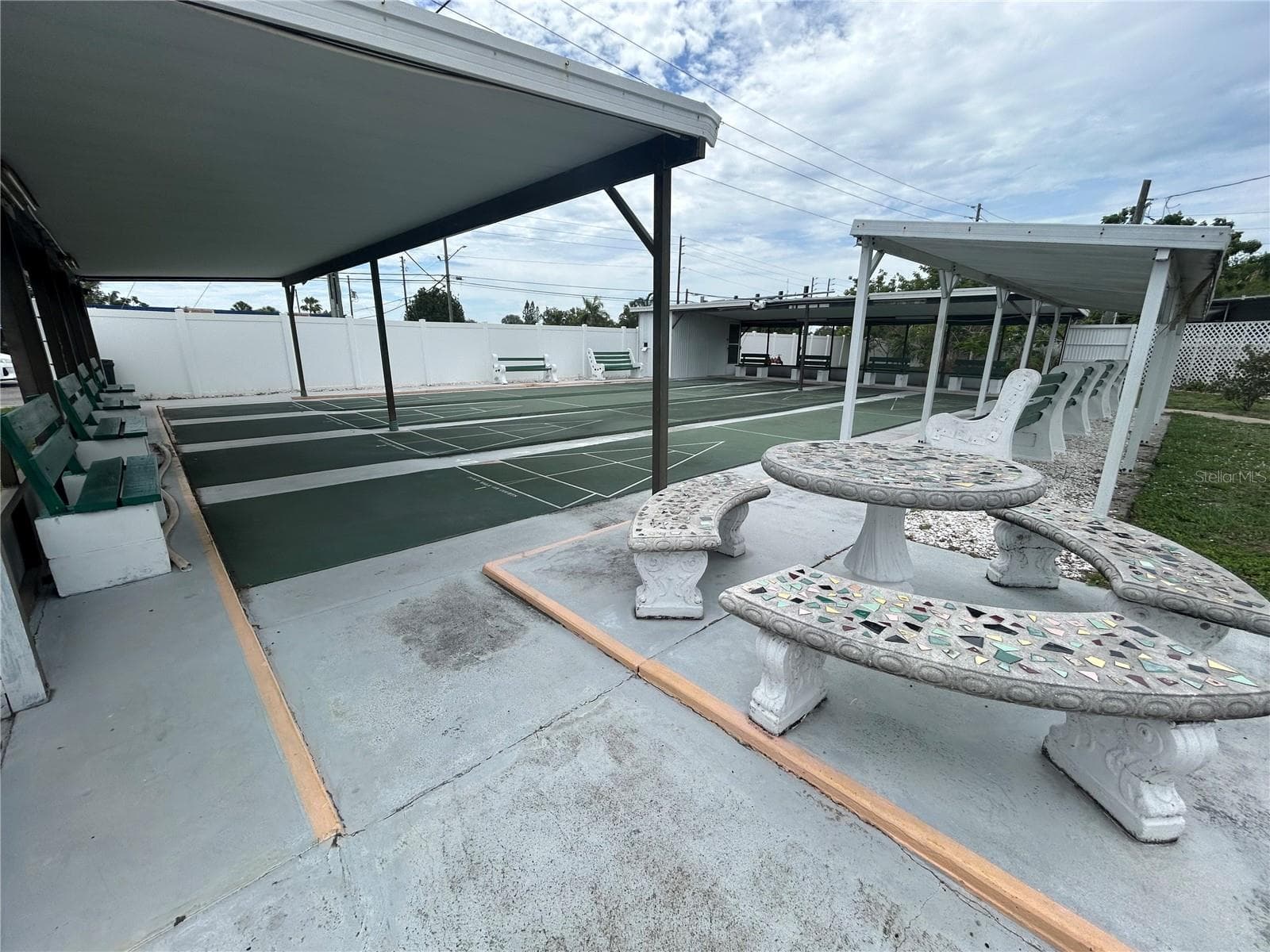 Shuffleboard - 12674 SEMINOLE BLVD #S18, LARGO