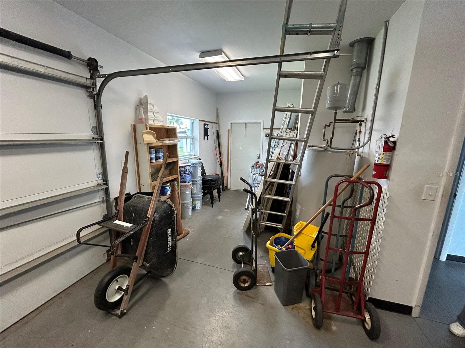 Community Tool Shed - 12674 SEMINOLE BLVD #S18, LARGO