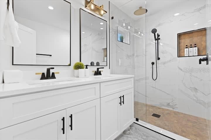 Single Family Residence at 860 N DENNING DR, WINTER PARK, photo 11 of 52
