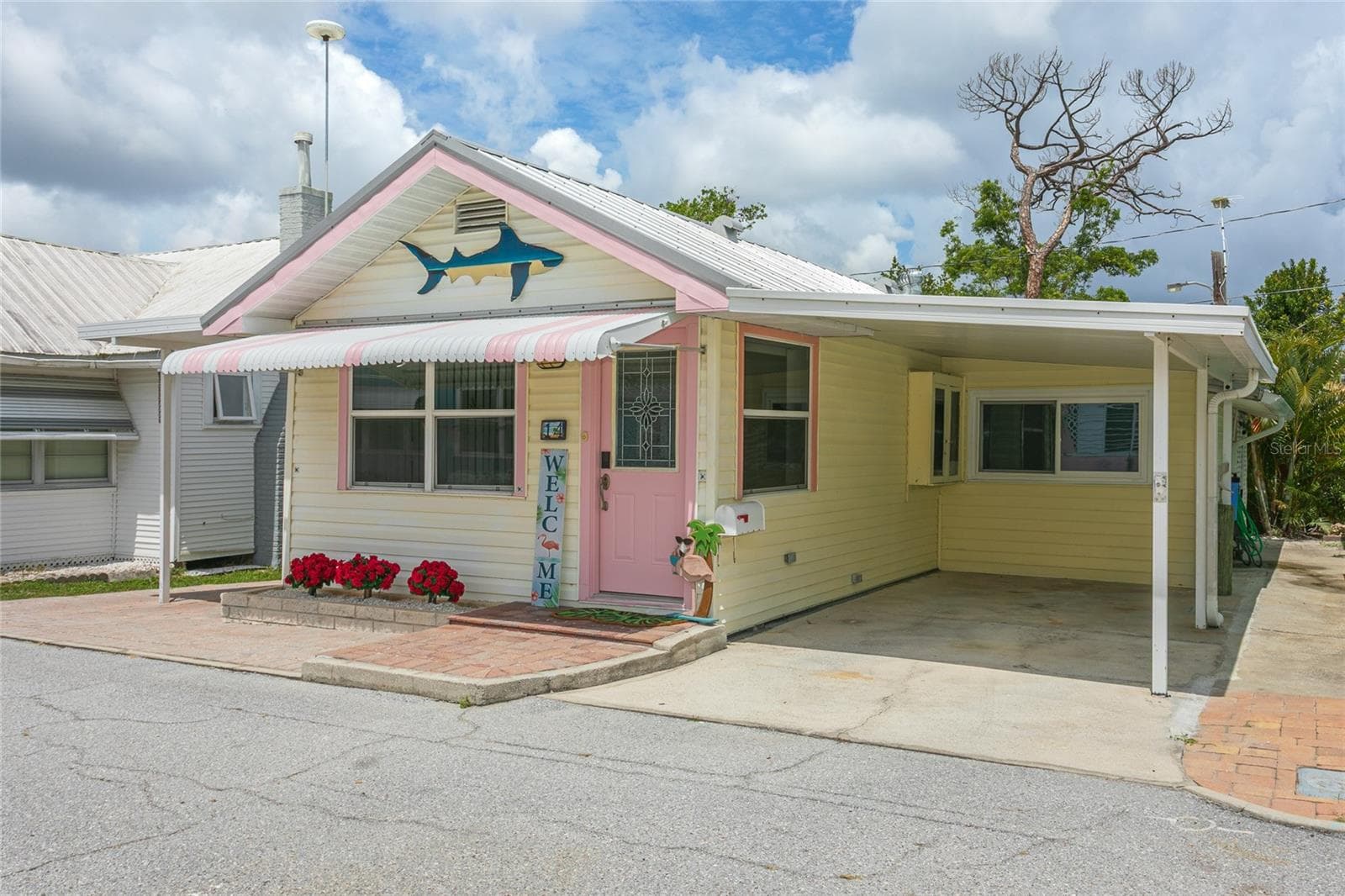 Single Family Residence at 14 LAFAYETTE ST, BRADENTON, photo 3 of 51