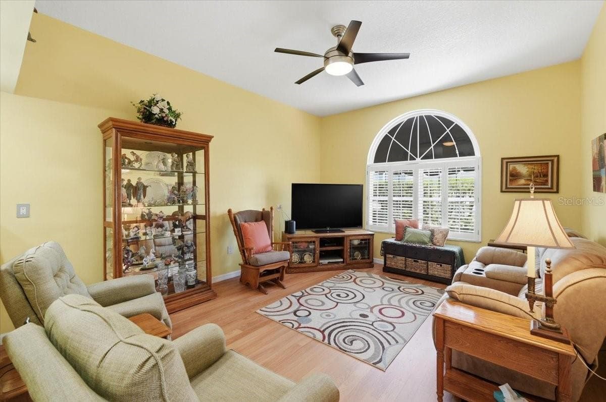 Single Family Residence at 5767 SANDPIPERS DR, LAKELAND, photo 13 of 77
