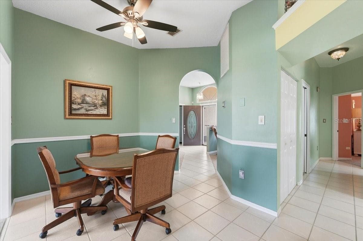 Single Family Residence at 5767 SANDPIPERS DR, LAKELAND, photo 18 of 77
