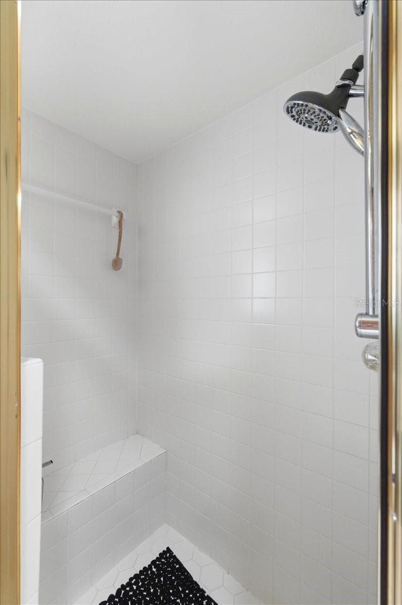 Single Family Residence at 5767 SANDPIPERS DR, LAKELAND, photo 33 of 77