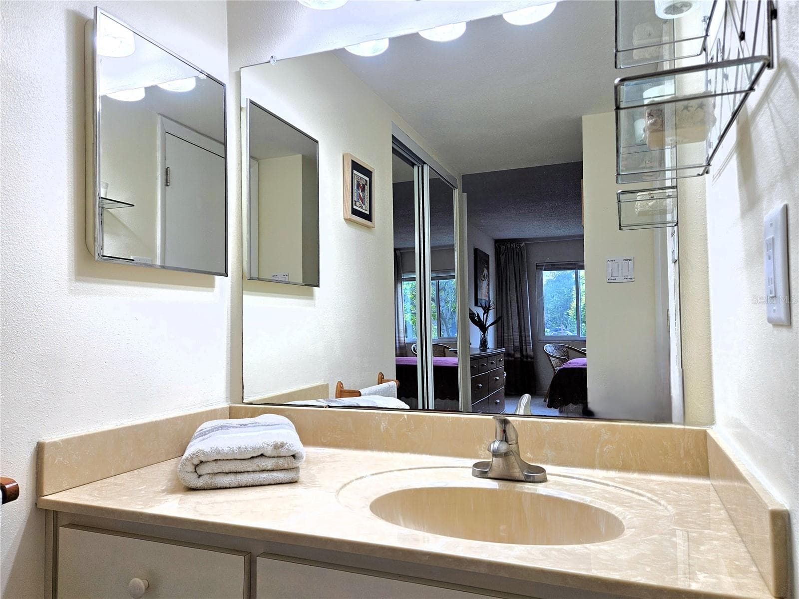 Primary Bathroom - 1800 MARINER DR #9, TARPON SPRINGS