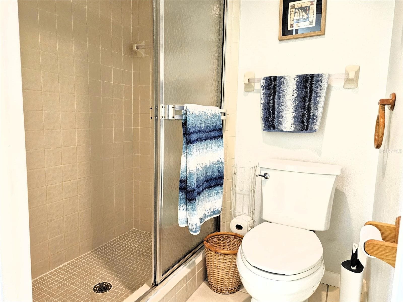 Primary Bathroom - 1800 MARINER DR #9, TARPON SPRINGS