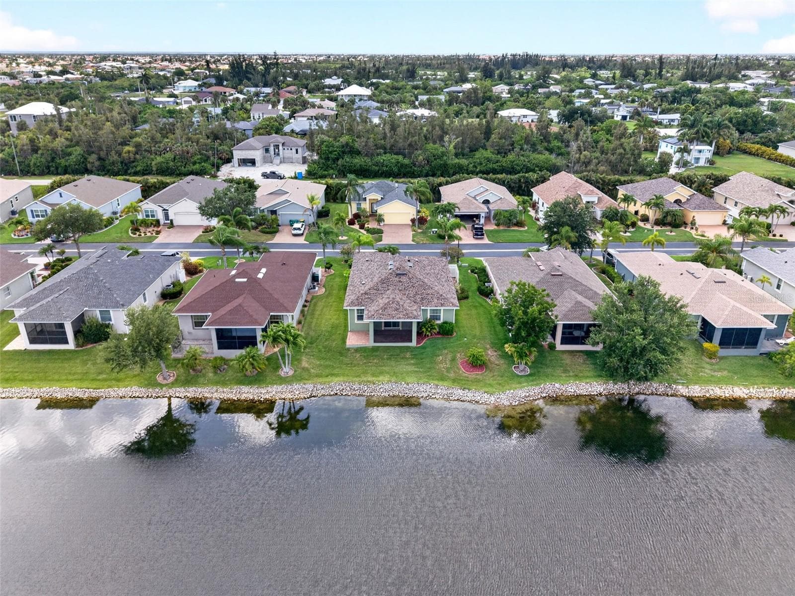 Single Family Residence at 24611 RIO VILLA LAKES CIR, PUNTA GORDA, photo 33 of 49