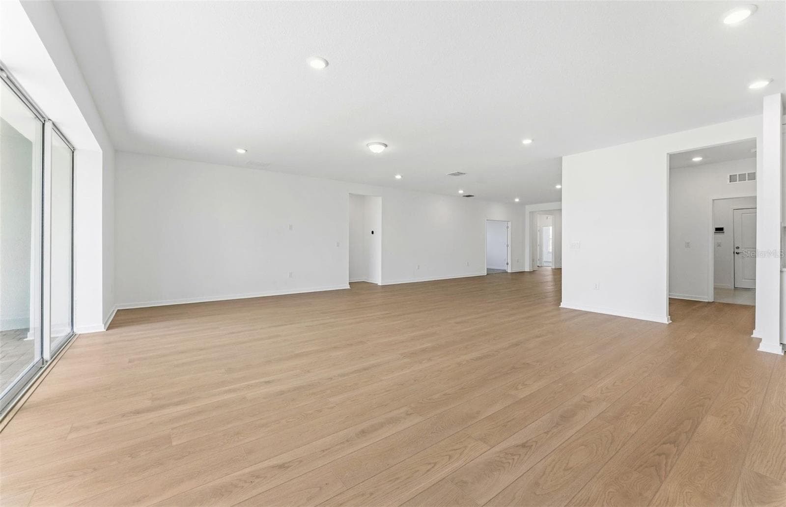 Open Concept Home Design - 9738 AUTUMN RIDGE AVE, RIVERVIEW