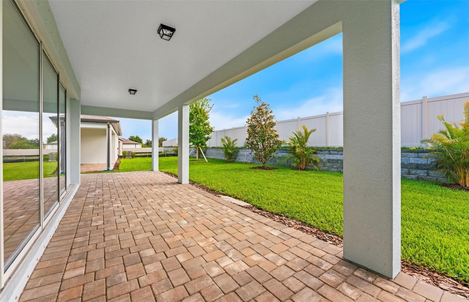 No Rear Neighbors - 9738 AUTUMN RIDGE AVE, RIVERVIEW