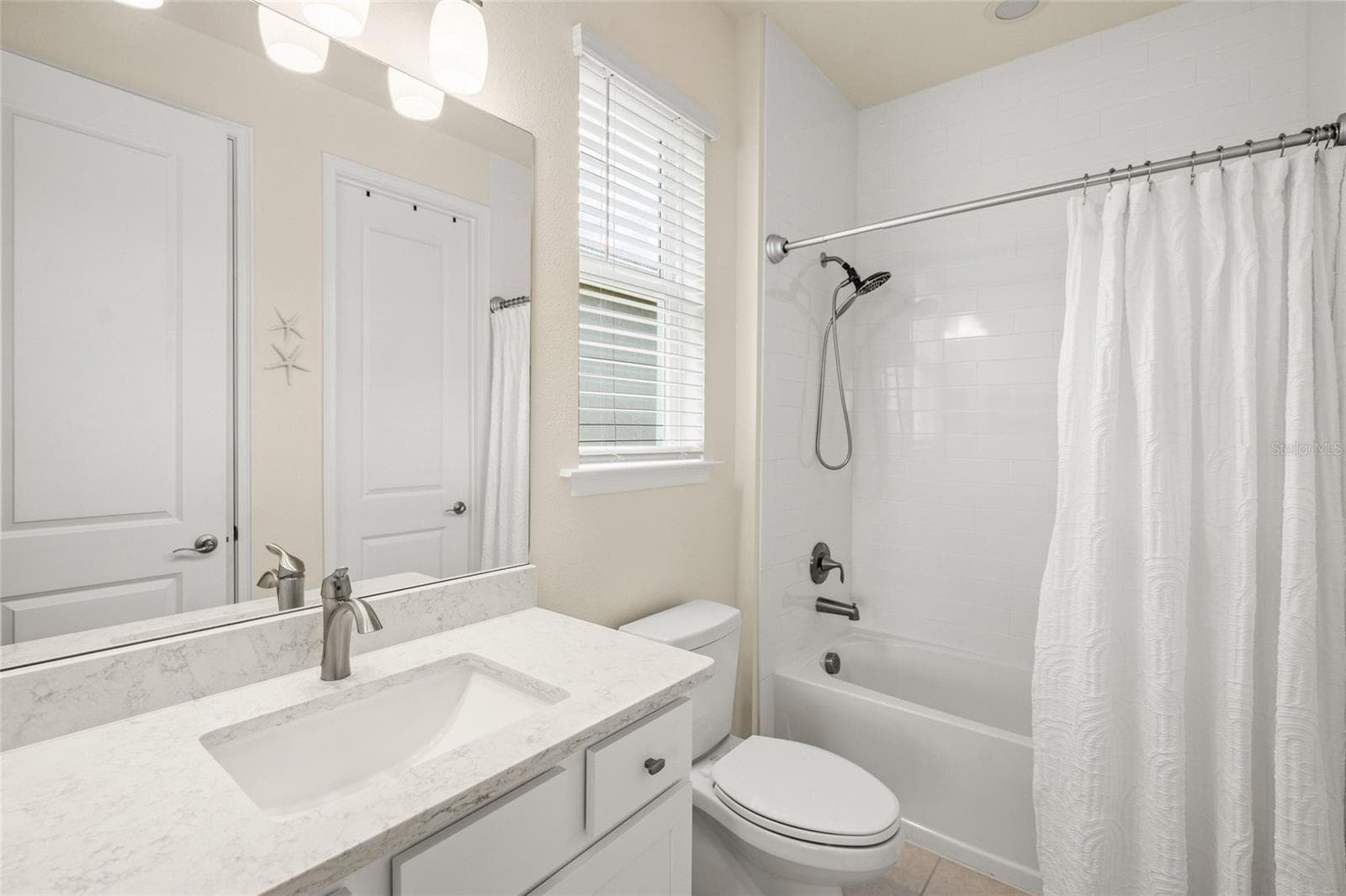Single Family Residence at 5773 LONG SHORE LOOP, SARASOTA, photo 23 of 55