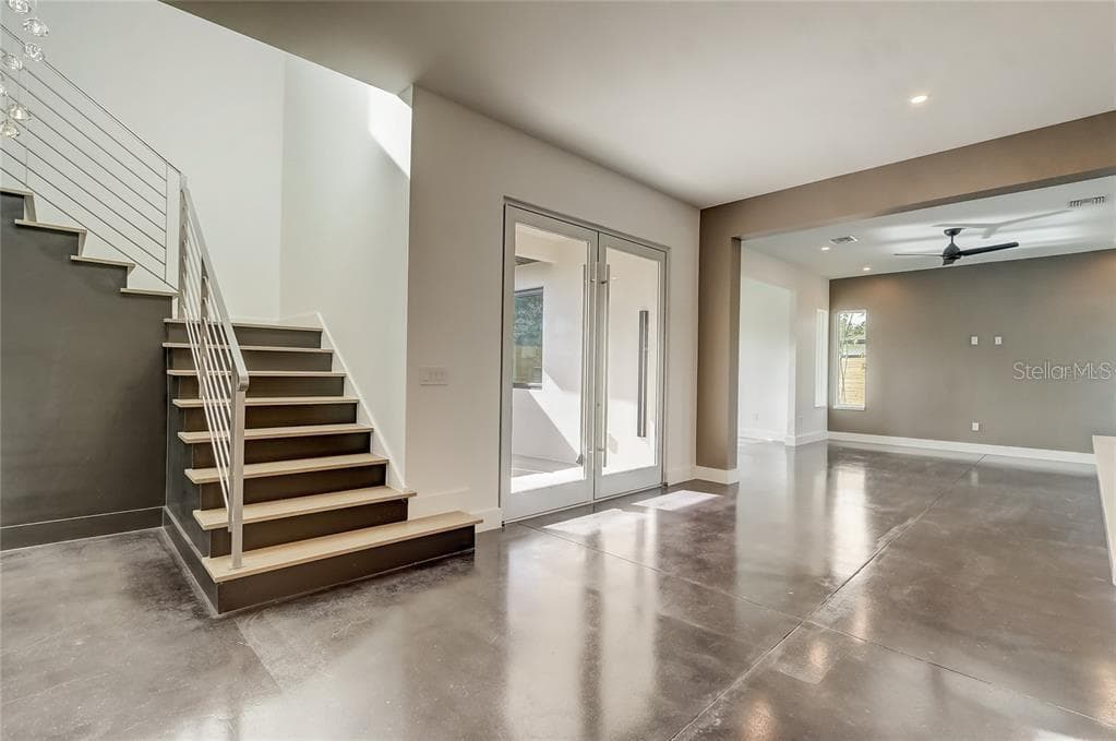 Contemporary staircase with wood treads - 641 NORTHWOOD CIRCLE, WINTER PARK