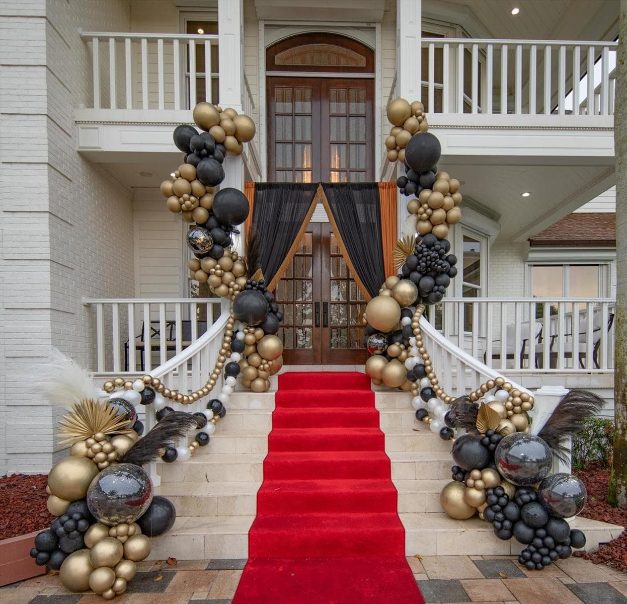 Perfect place for parties - 429 ST ANDREWS DR, BELLEAIR