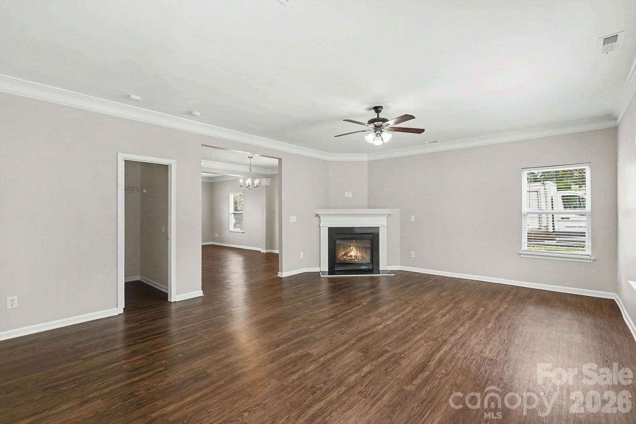 Single Family Residence at 5618 Stowe Derby Drive, Charlotte, photo 7 of 33