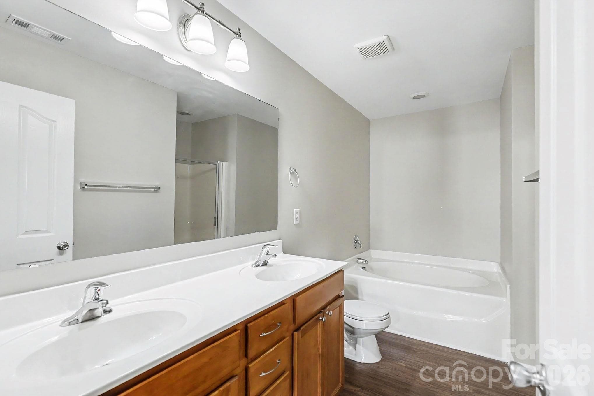 Single Family Residence at 5618 Stowe Derby Drive, Charlotte, photo 30 of 33