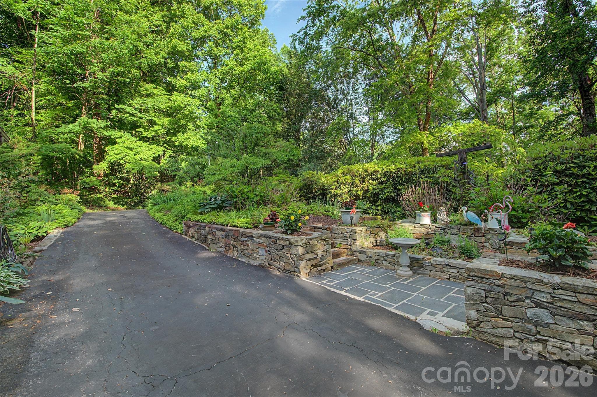 Single Family Residence at Horse Shoe, photo 3 of 52