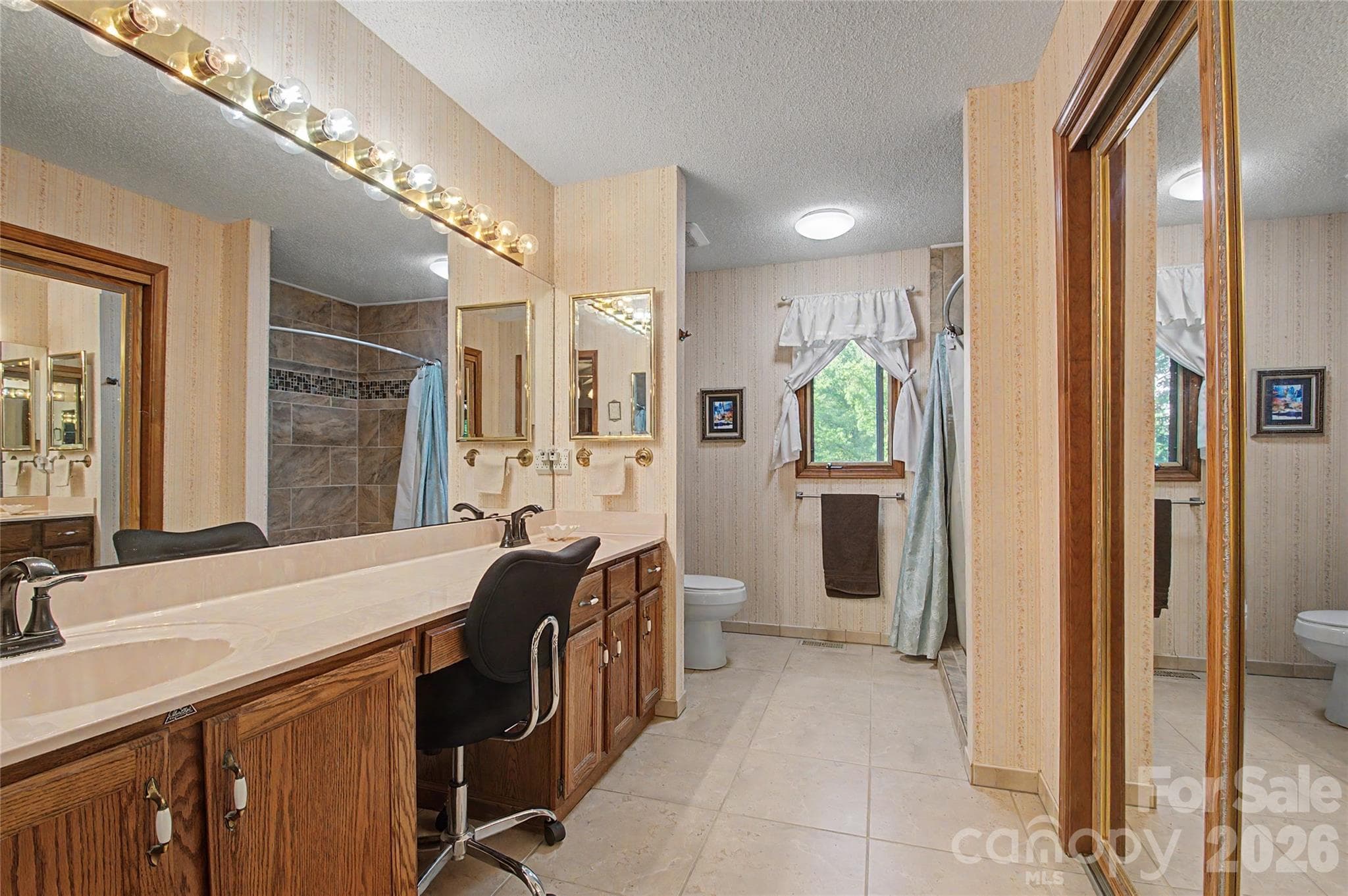 Single Family Residence at Horse Shoe, photo 28 of 52