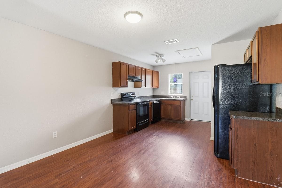 NOTE: Interior photos are from next-door duplex unit for sale by the same owner. Floor plans are identical. - 9261 N PEACHTREE WAY, CITRUS SPRINGS