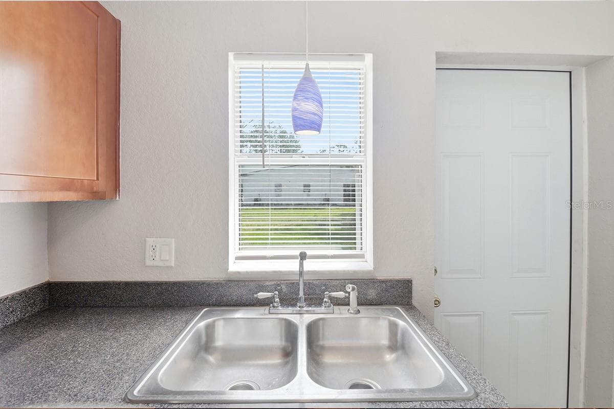 NOTE: Interior photos are from next-door duplex unit for sale by the same owner. Floor plans are identical. - 9261 N PEACHTREE WAY, CITRUS SPRINGS