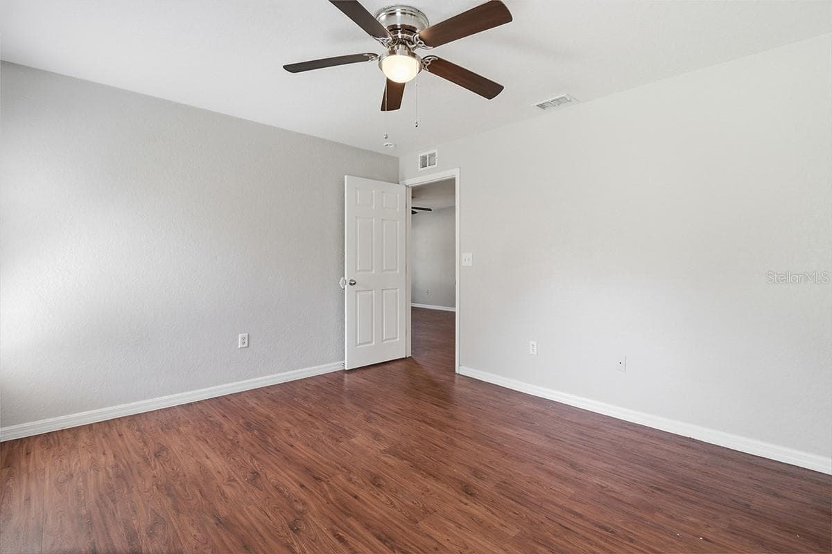 NOTE: Interior photos are from next-door duplex unit for sale by the same owner. Floor plans are identical. - 9261 N PEACHTREE WAY, CITRUS SPRINGS