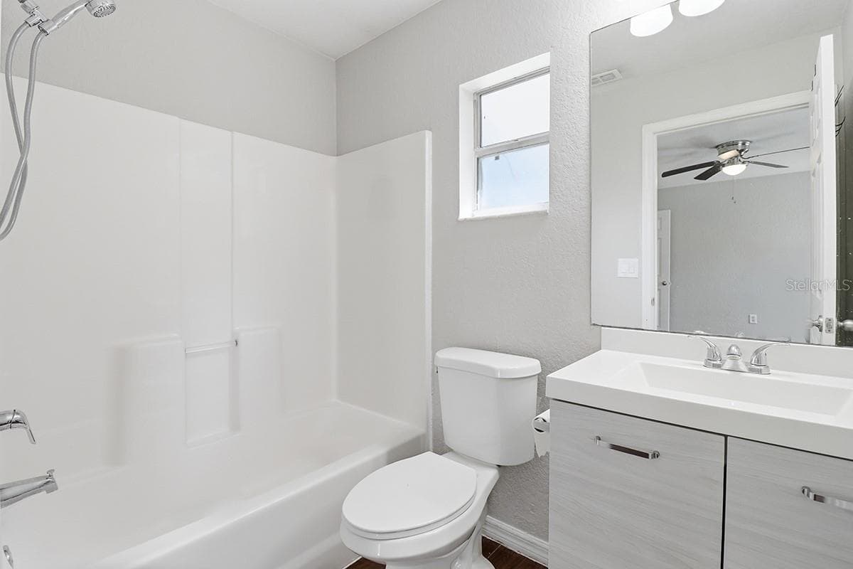 NOTE: Interior photos are from next-door duplex unit for sale by the same owner. Floor plans are identical. - 9261 N PEACHTREE WAY, CITRUS SPRINGS