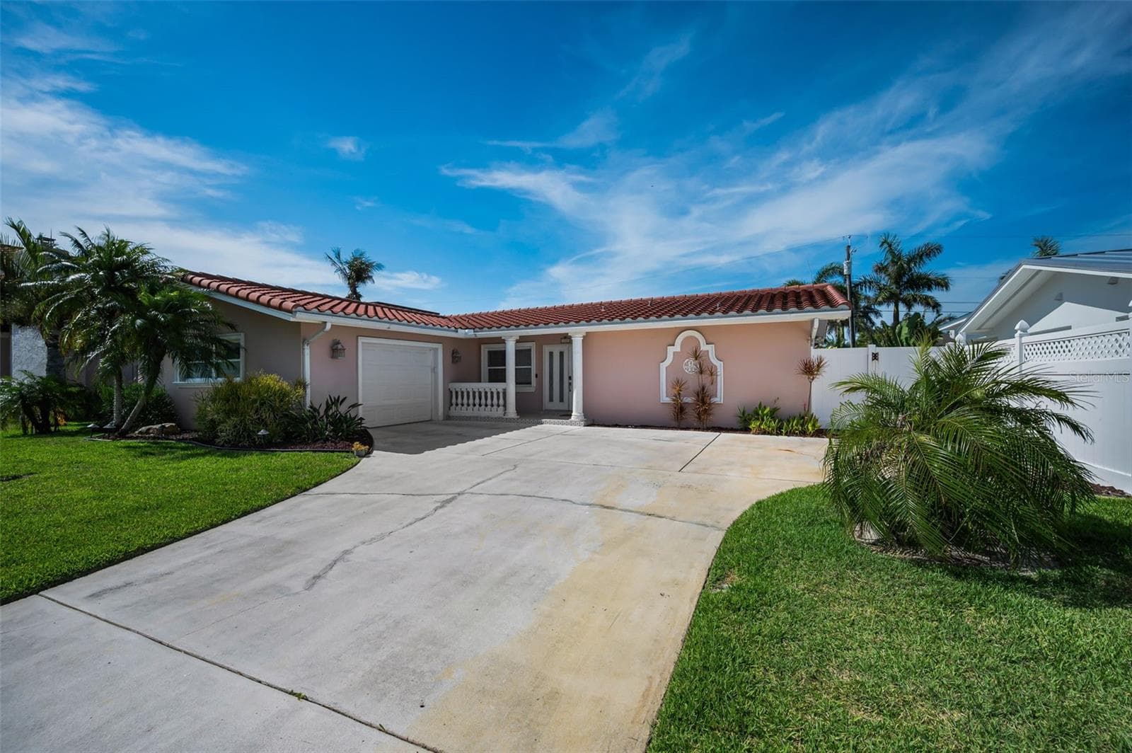 Single Family Residence at 111 17TH ST, BELLEAIR BEACH, photo 11 of 100