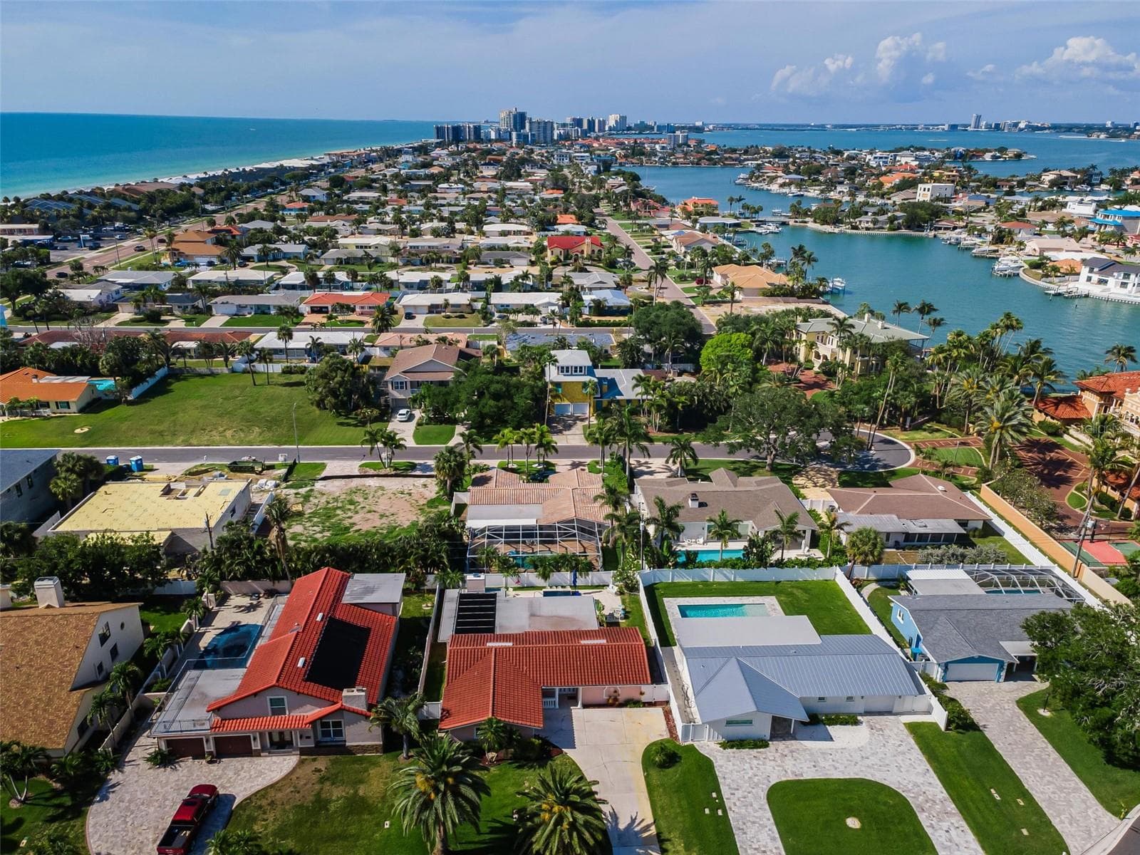 Single Family Residence at 111 17TH ST, BELLEAIR BEACH, photo 15 of 100