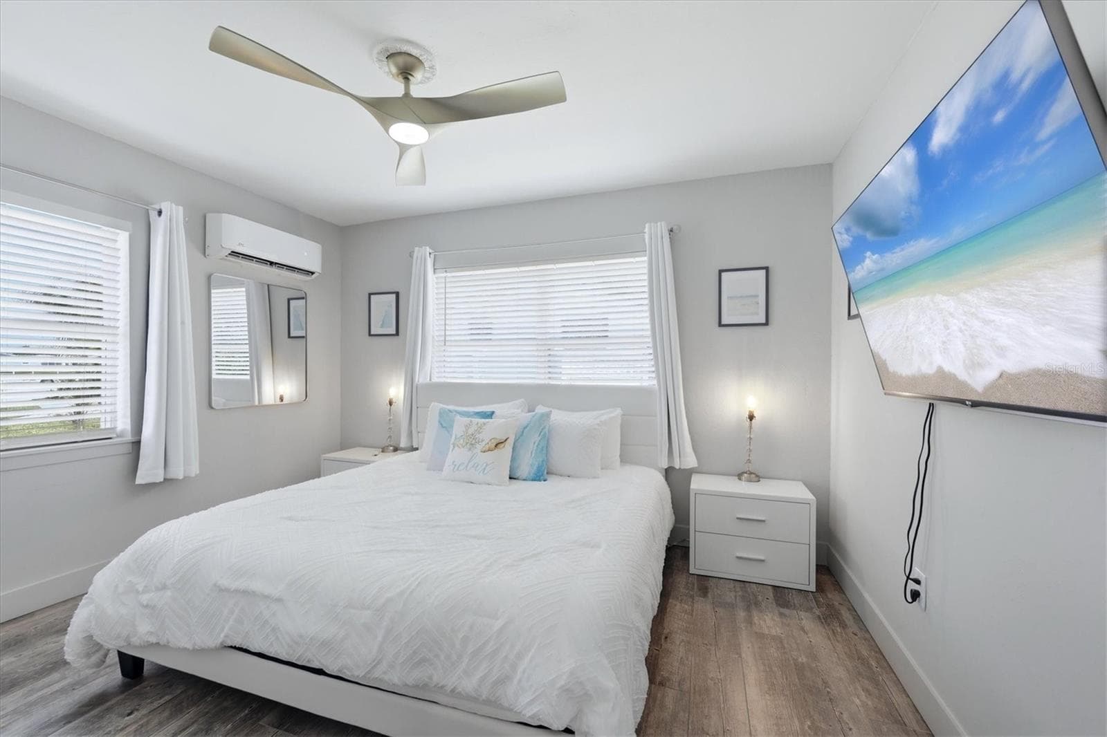 Single Family Residence at 108 BUCKEYE AVE NW, PORT CHARLOTTE, photo 6 of 53