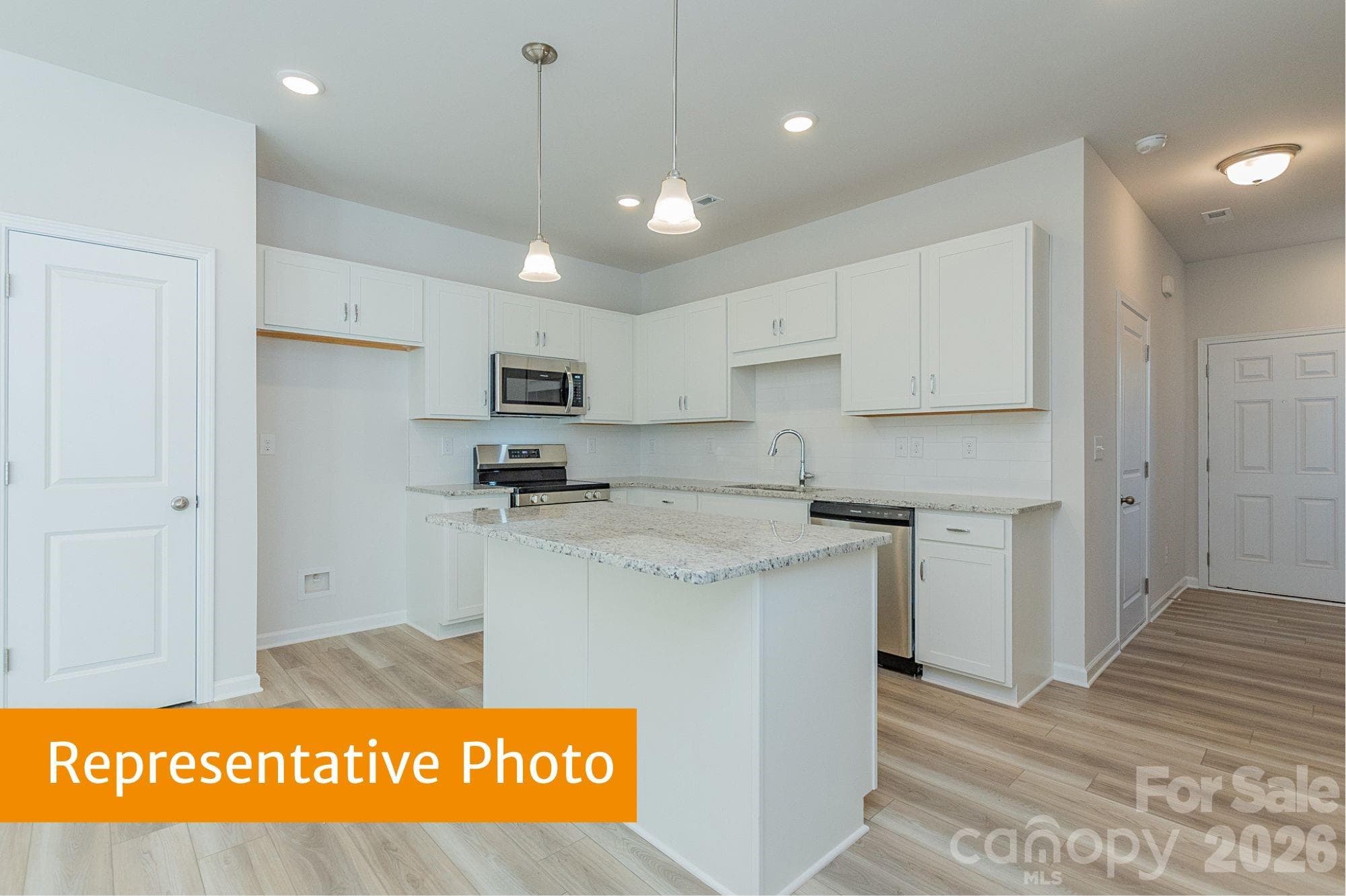 Rutledge Kitchen - 5345 Porterhouse Way, Charlotte