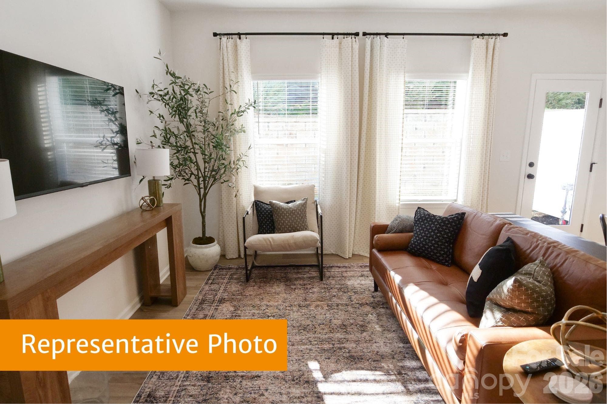 Rutledge Family Room - 5345 Porterhouse Way, Charlotte