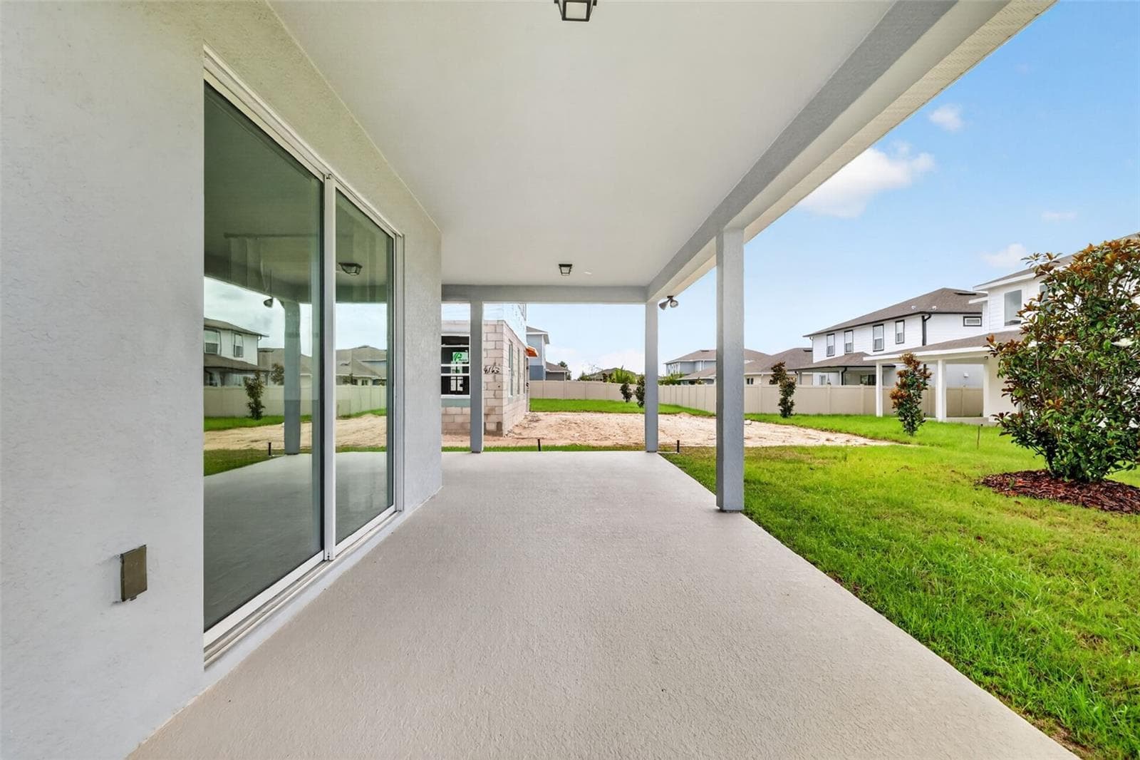 Back covered porch - 3894 CAPITAL REEF WAY, APOPKA
