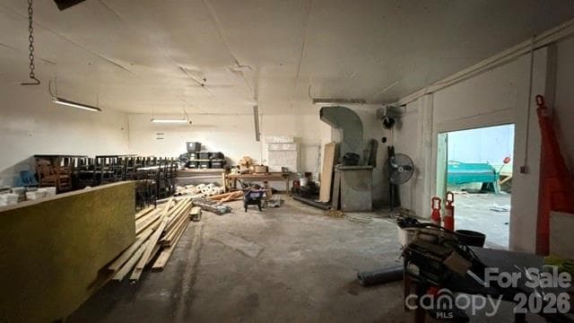 Back separate room view. - 68 Circle Drive, Marion