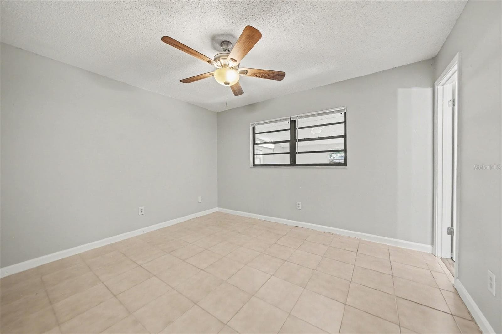 Single Family Residence at 4814 BLARNEY DR, ORLANDO, photo 10 of 20